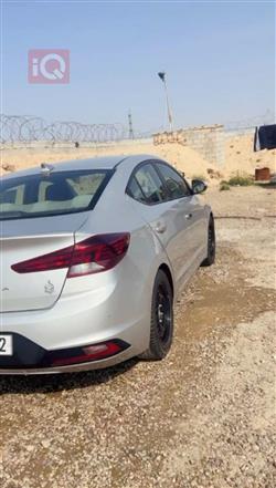 هیوندای ئەلەنترا